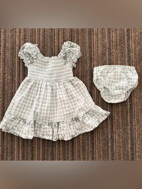 Iris & Ivy Sage Green Gingham Smocked Dress with Bloomers Set